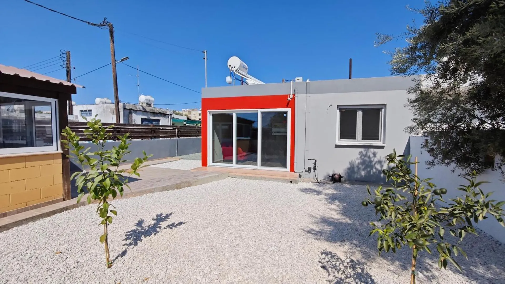 Kamares Larnaca Modern 1 Bedroom House